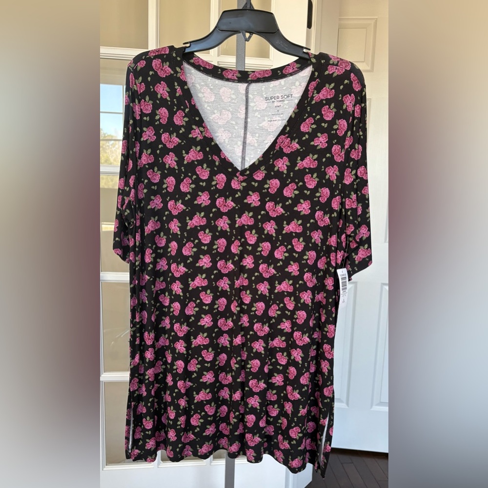 Torrid Super Soft Floral Knit Top tunic tee